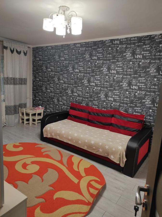 Private Room Near 3 Min Metrou Crangasi, 40 M2 Bukarest Exterior foto